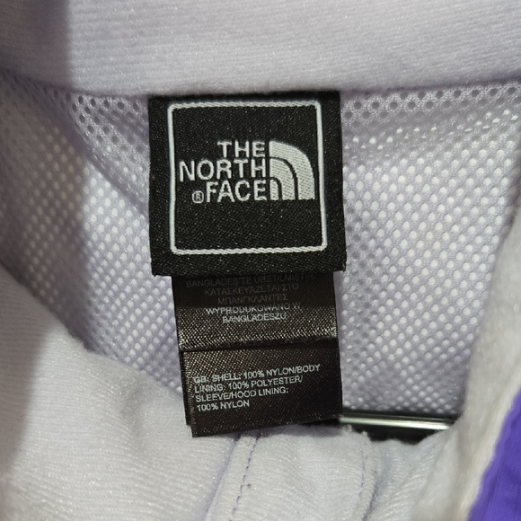 The North Face Vibrant Purple Jacket - Picture 2 of 4